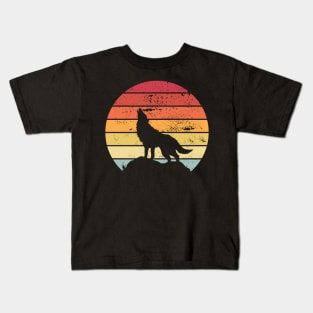 retro wolf howling at the full moon Kids T-Shirt